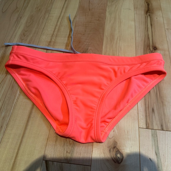 XS Nike Bikini - Picture 5 of 9